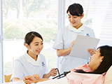 看護師、保健師、助産師として人を支える